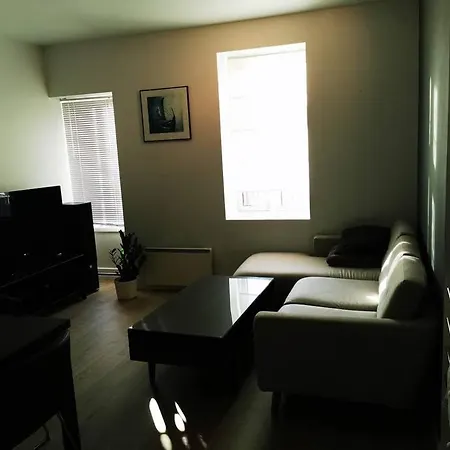 Modern Apt, Super Central Location W/parking, 1br * Bergen